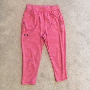 Under Armour athletic crop pants